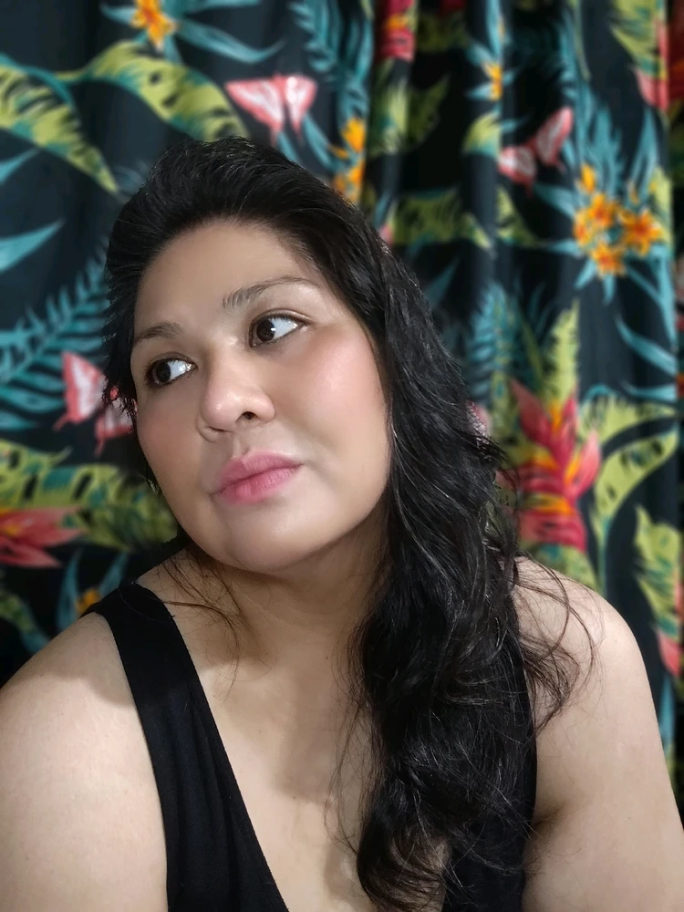 GIF uploaded by Maria