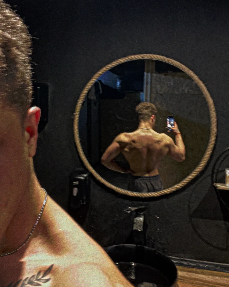 GIF-ი ატვირთა Nauar-მ