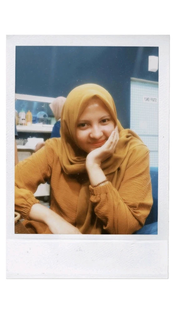 GIF diunggah oleh Mahani