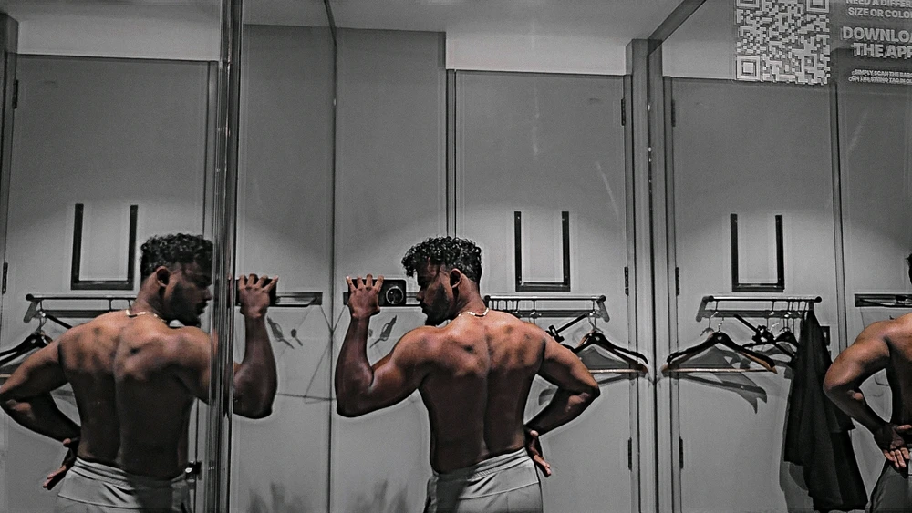GIF gi-upload ni K