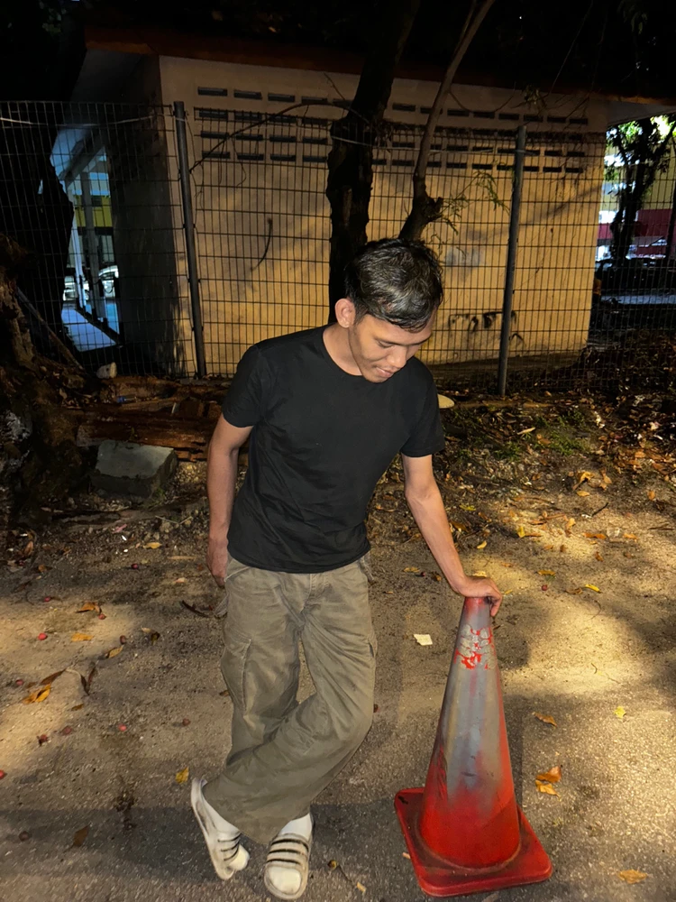 GIF dimuat naik oleh Muhd fazreen