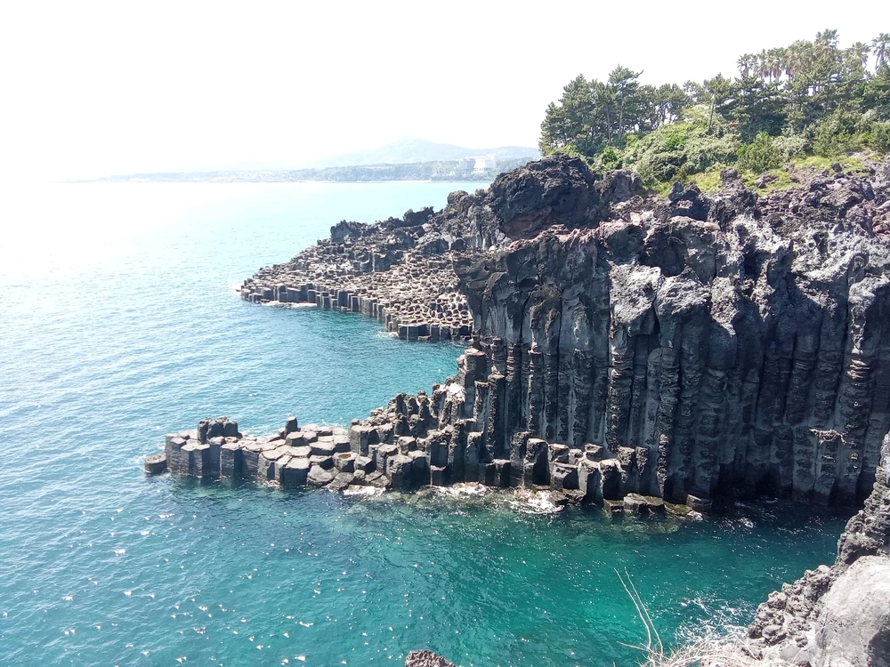 GIF uploaded by Laura