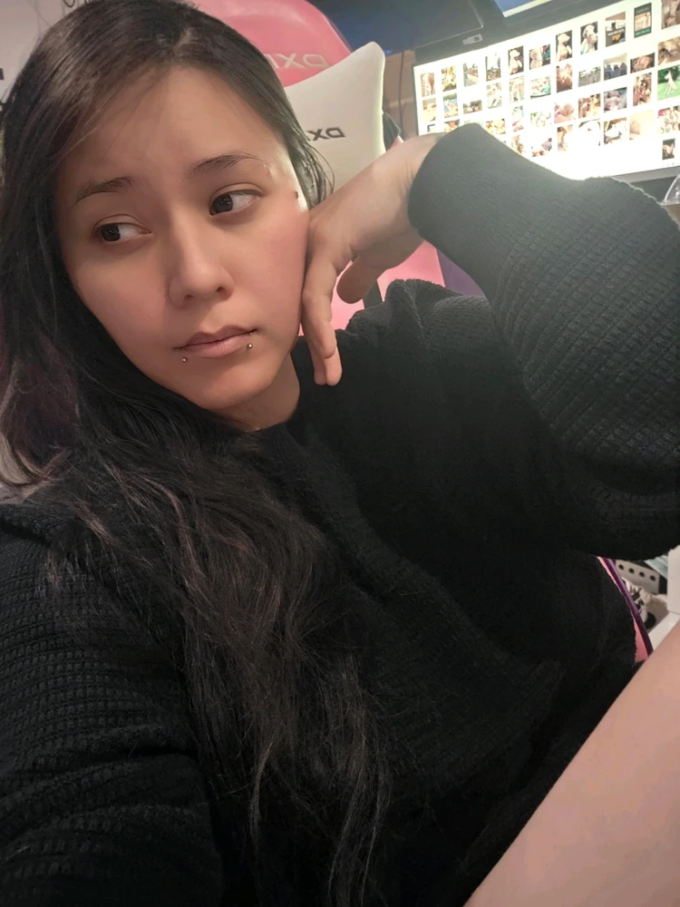 GIF uploaded by LOVELLIE