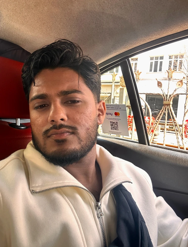 GIF uploaded by Abraham