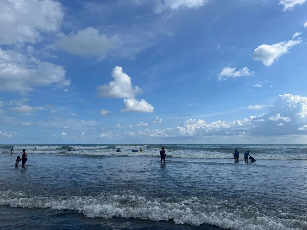 GIF uploaded by Paola