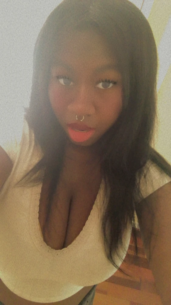 GIF uploaded by Khalani