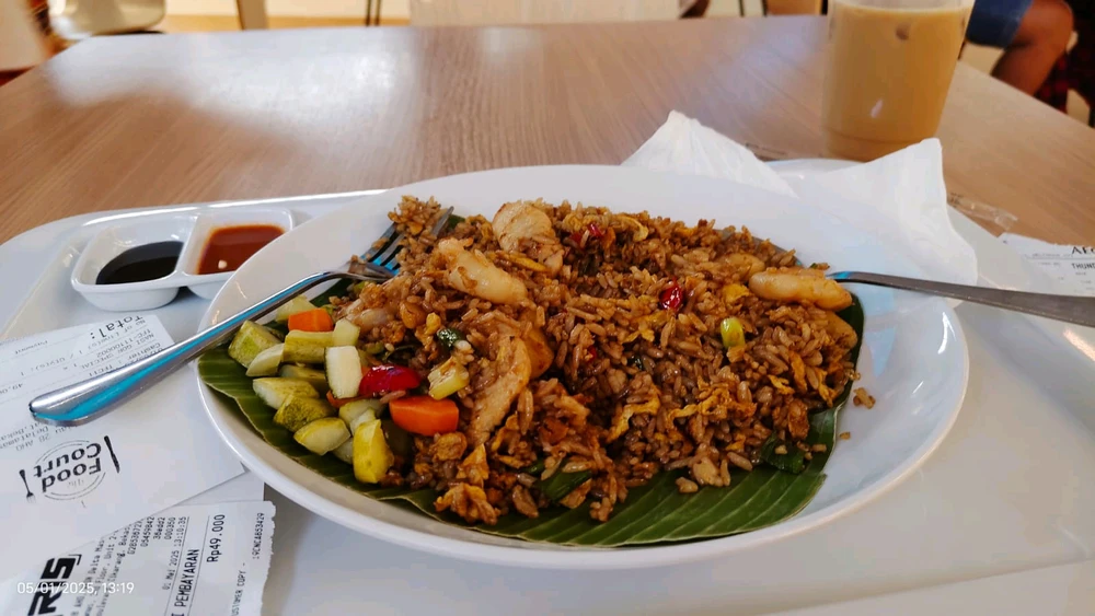 Gambar diunggah oleh B S