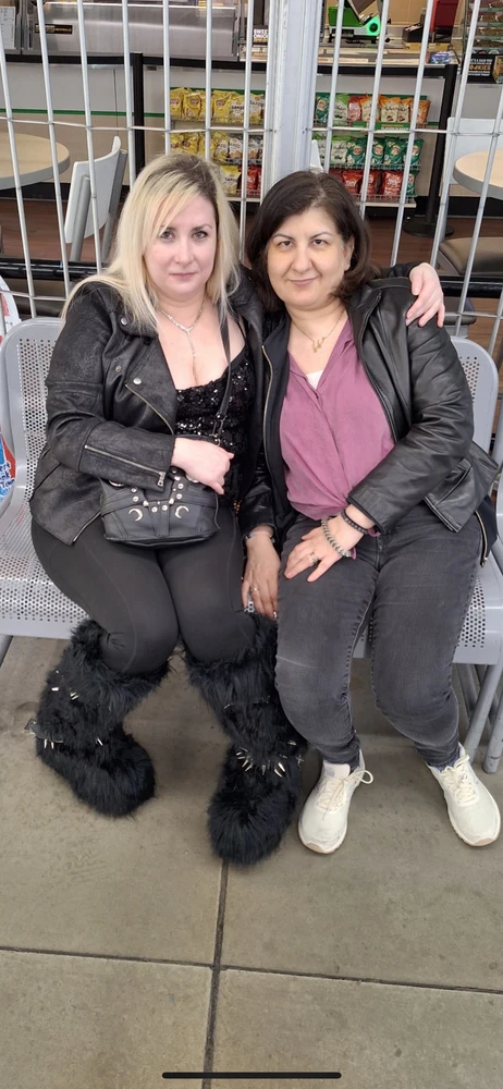 GIF uploaded by Lilia