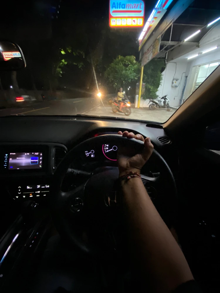 GIF diunggah oleh Wahyu