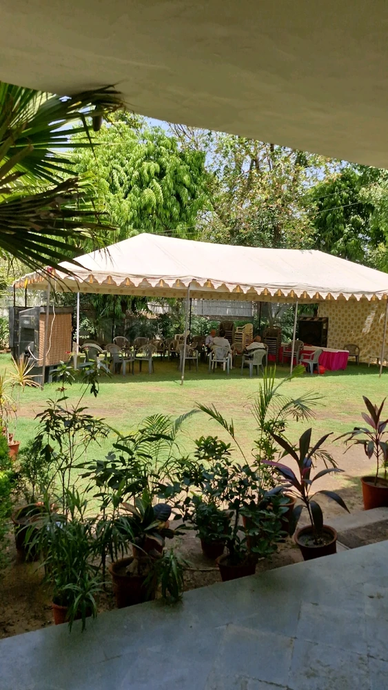 Kautilya द्वारा अपलोड किया गया GIF