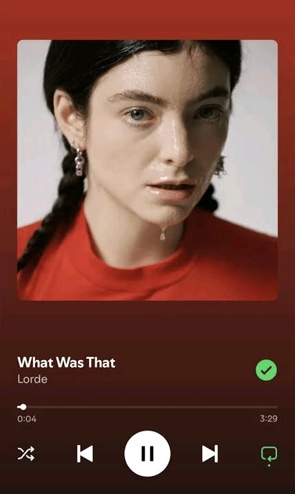 GIF na in-upload ni Celeste