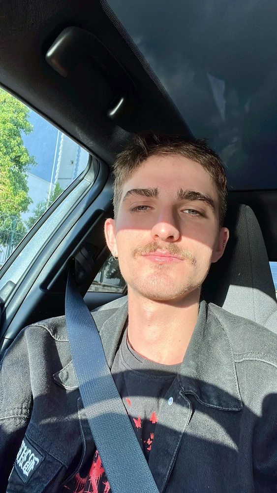 Eren tarafından yüklenen GIF