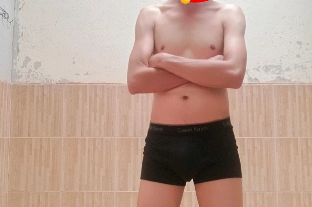 GIF อัปโหลดโดย Tonyk