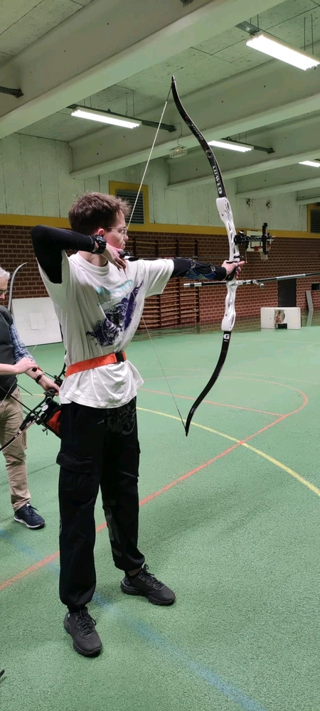 Let's introduce you to my sport: Archery
(My left arm is not broken 😆😆)