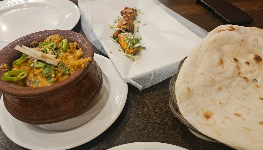 GIF uploaded by Qamar