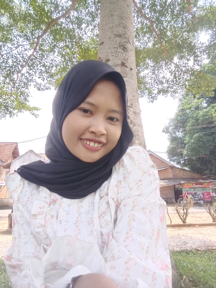 Tri Ningsih 上傳的 GIF