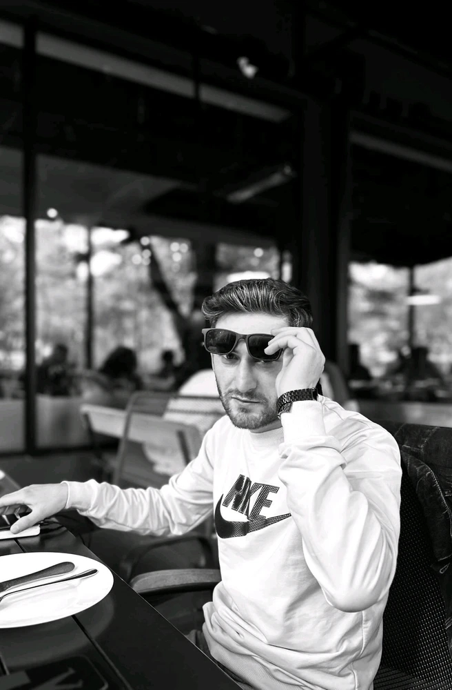 GIF-ი ატვირთა Petre-მ