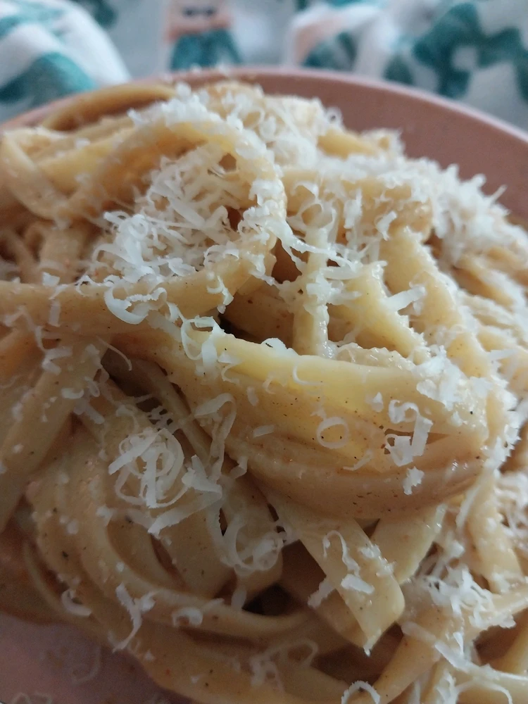 GIF uploaded by Aloe
