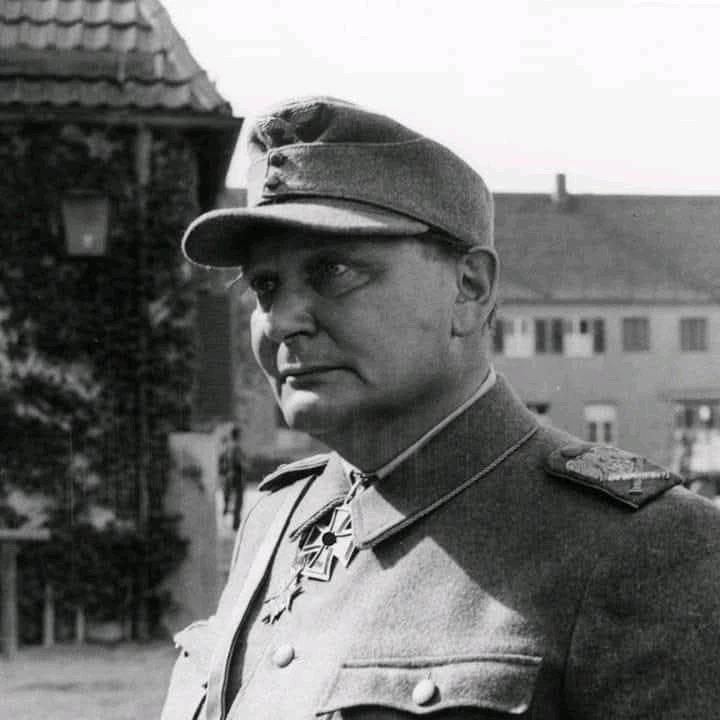 GIF uploaded by Erik Thackrey