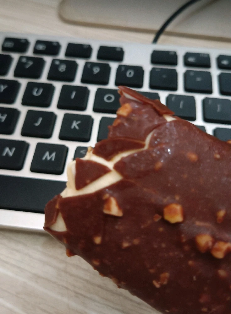 GIF uploaded by Lynsky