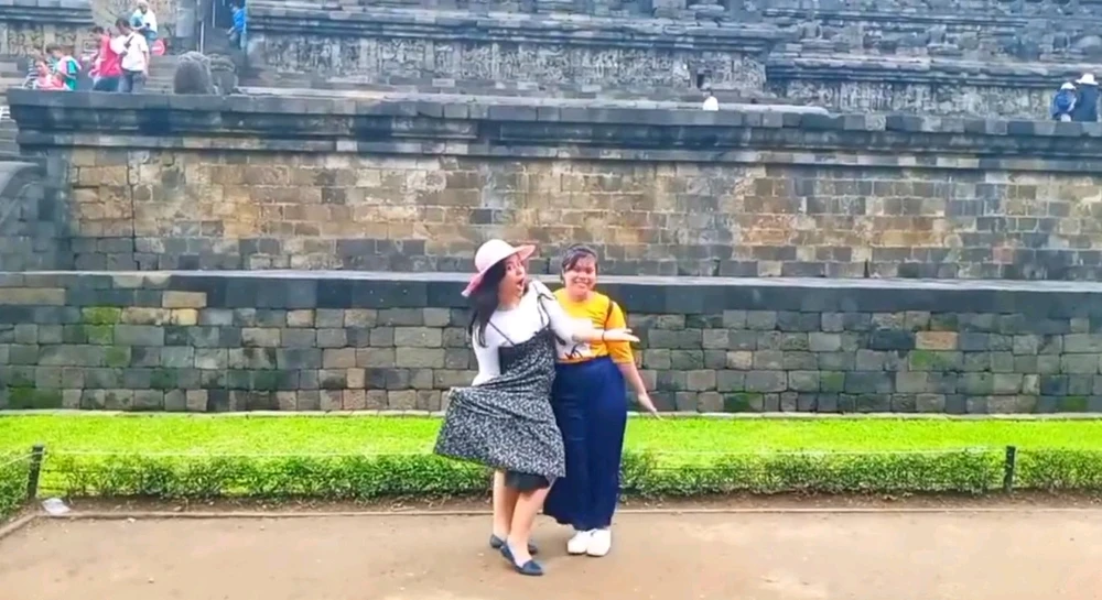 This is a photo from 8 years ago 