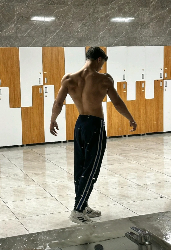 ÖZGÜR tarafından yüklenen GIF