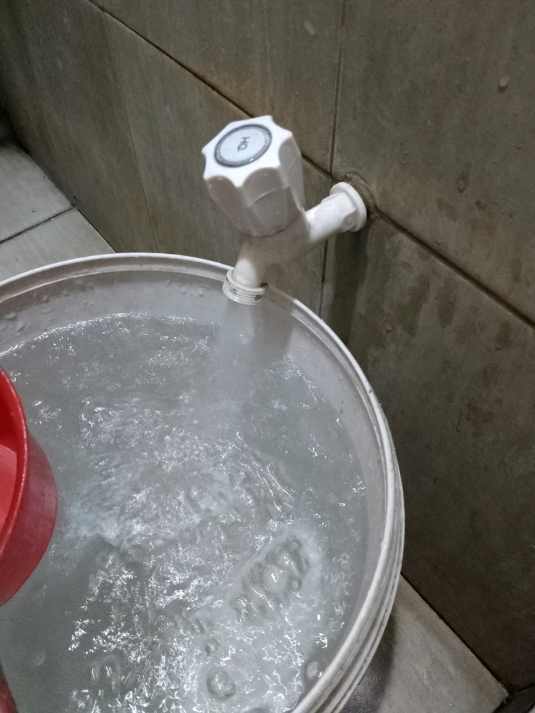 GIF diunggah oleh Hendrik