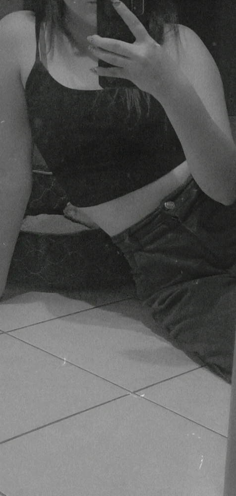 GIF diunggah oleh Aurora