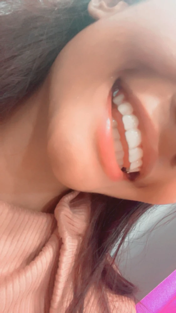 GIF na in-upload ni Mikayla