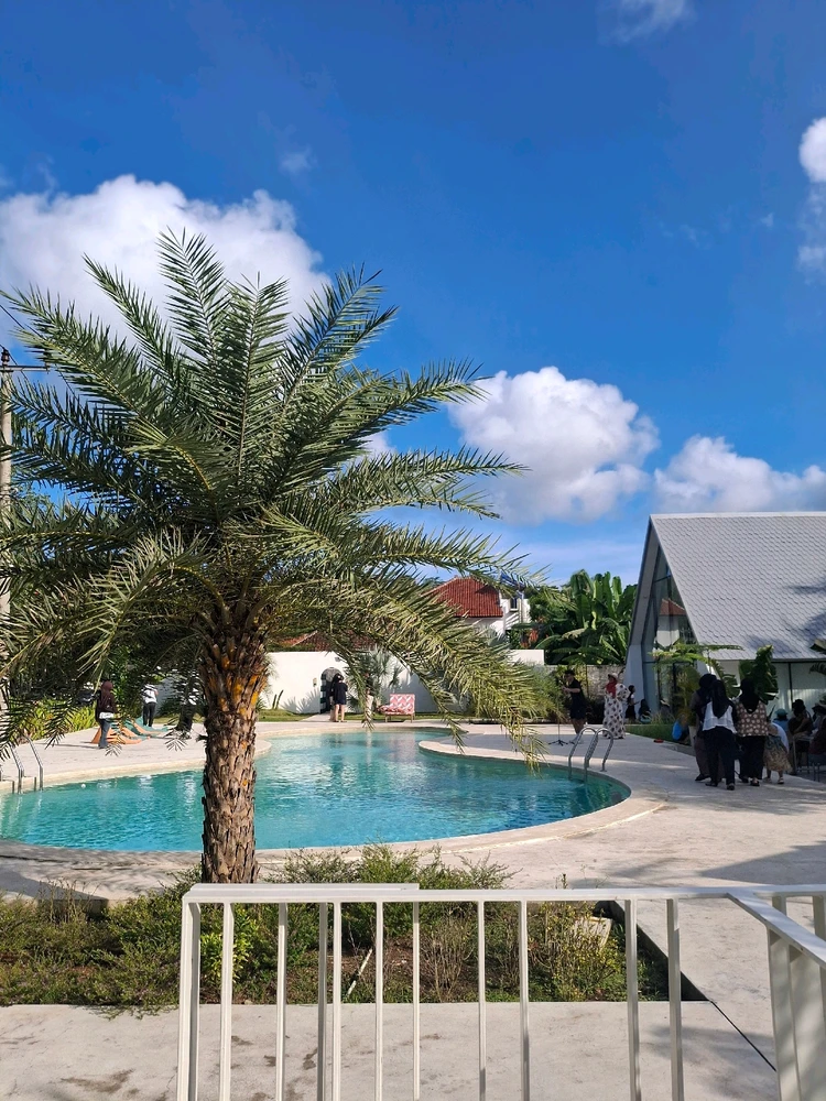 Gambar diunggah oleh AL