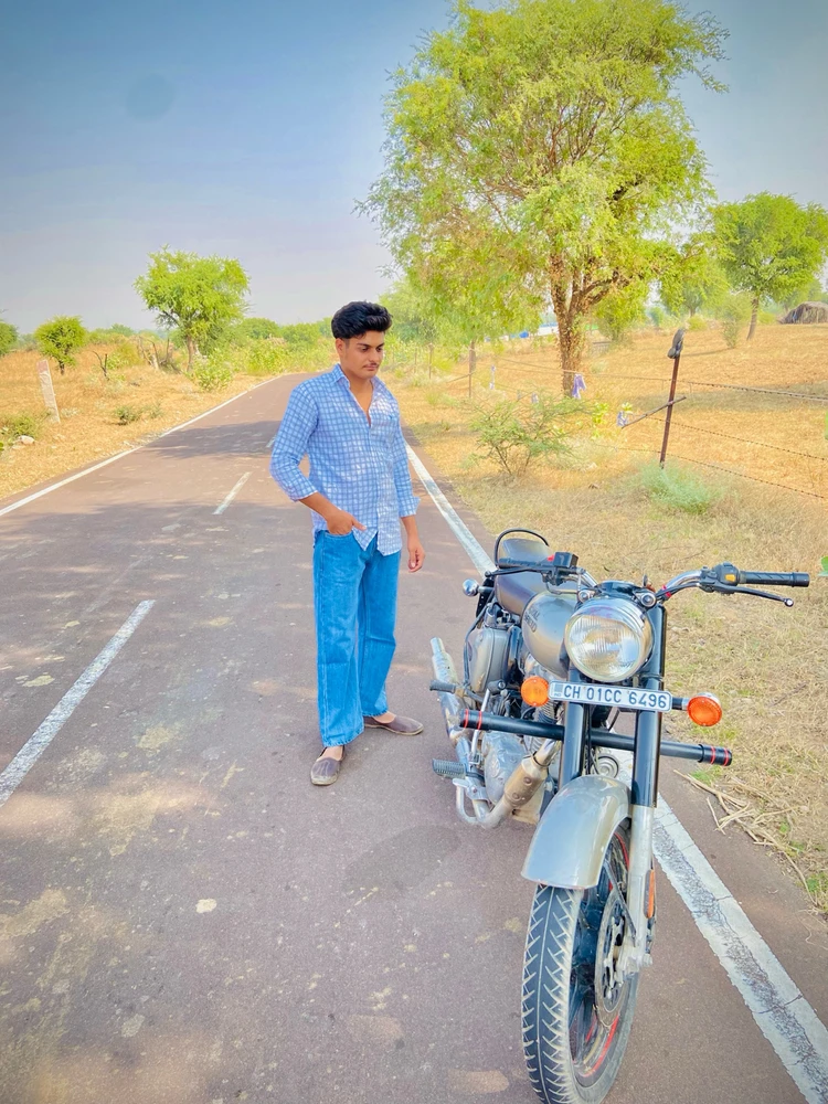 GIF uploaded by Vicky