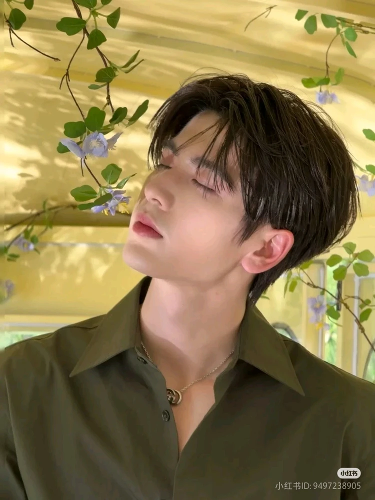 GIF diunggah oleh Amelia