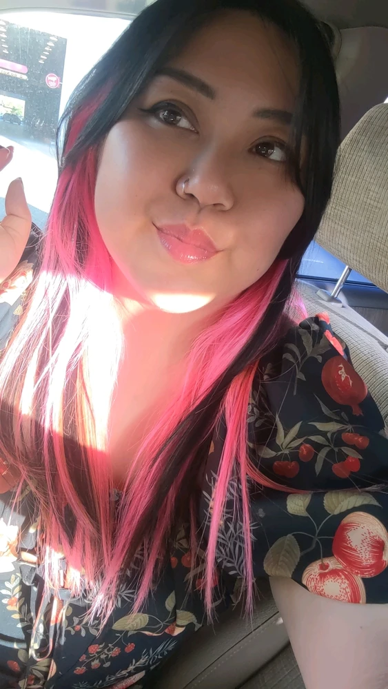 GIF tso los ntawm Harumi 🌸