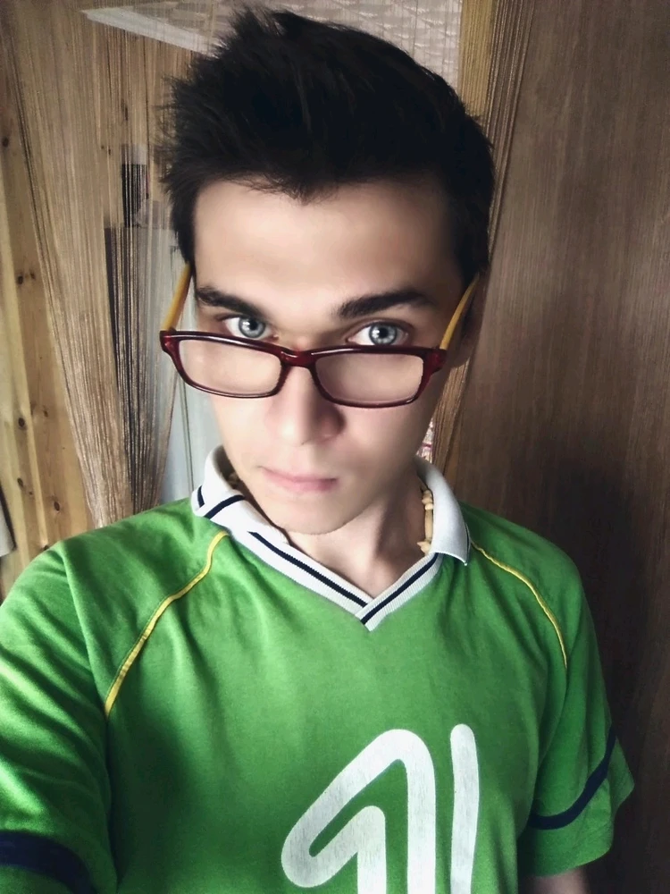 GIF загрузил Иван