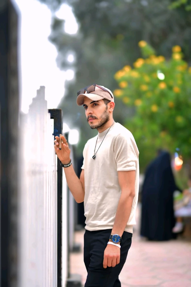 GIF رفعها حسين محمد