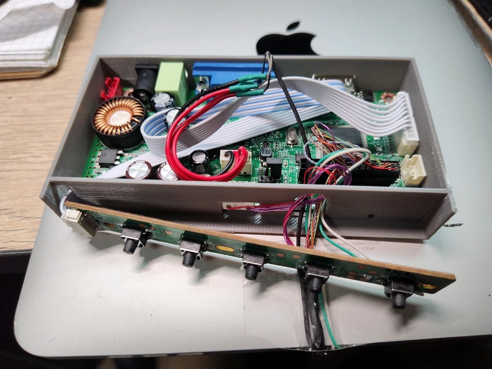 Зображення завантажив chimp_on_the