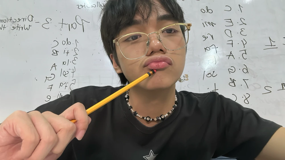 GIF uploaded by jeyji