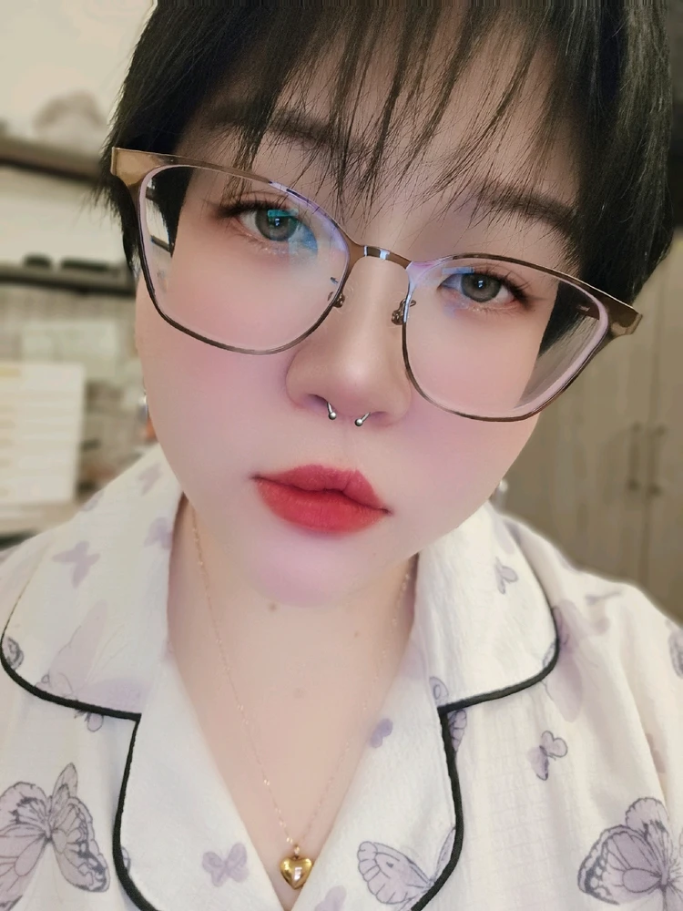 GIF uploaded by Kimmy