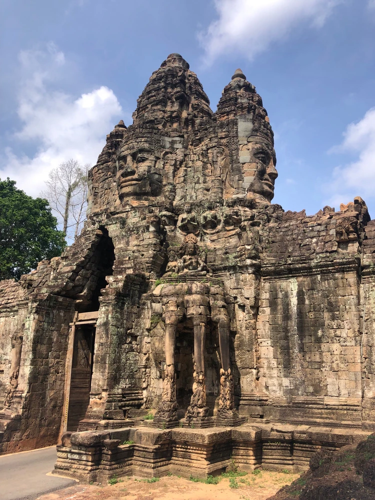 GIF uploaded by Sochong