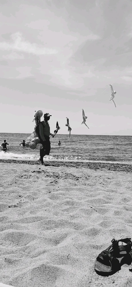 Aram tarafından yüklenen GIF