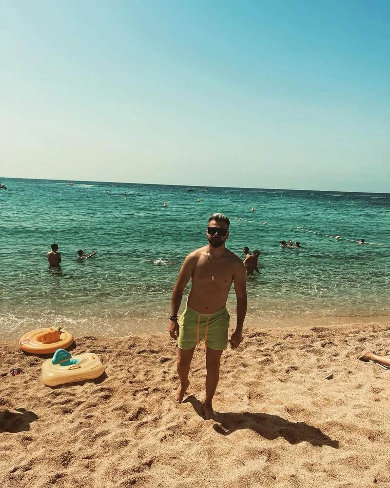 GIF încărcat de ̶b̶̶o̶̶g̶̶d̶̶a̶̶N̶̶N̶®️🪽