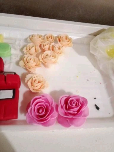 Качено от Деси