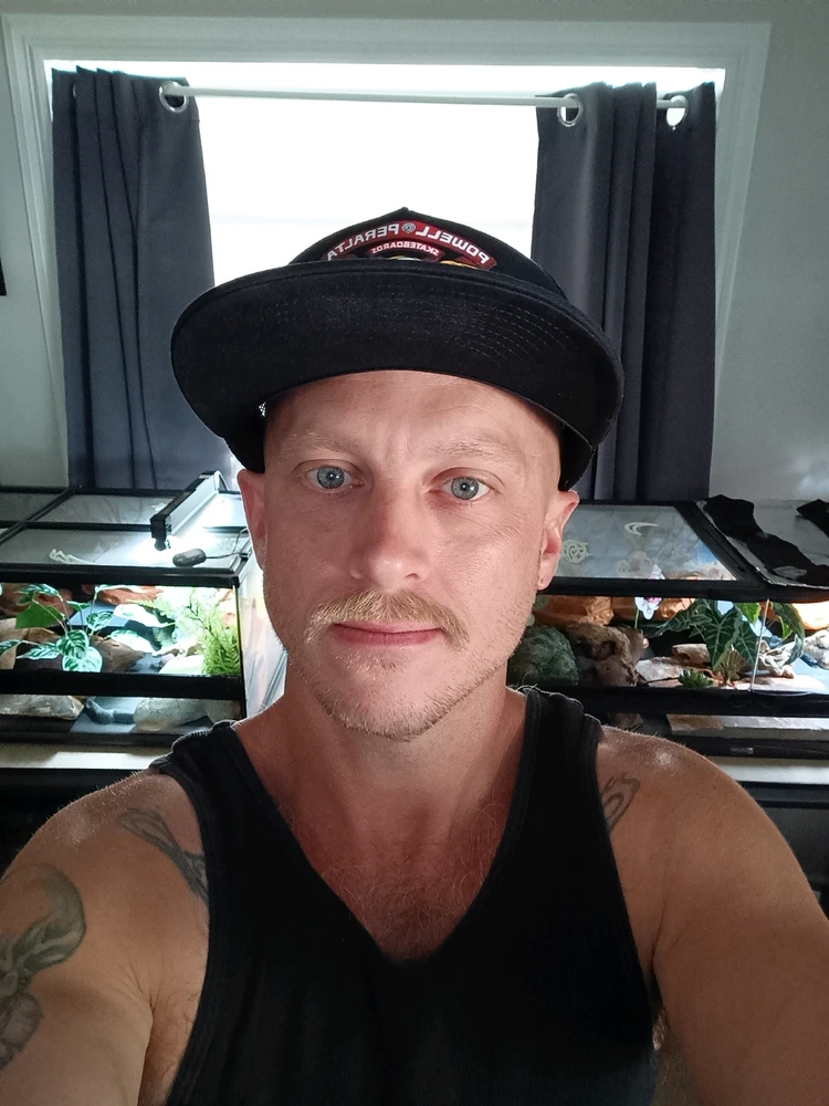 GIF uploaded by Steven