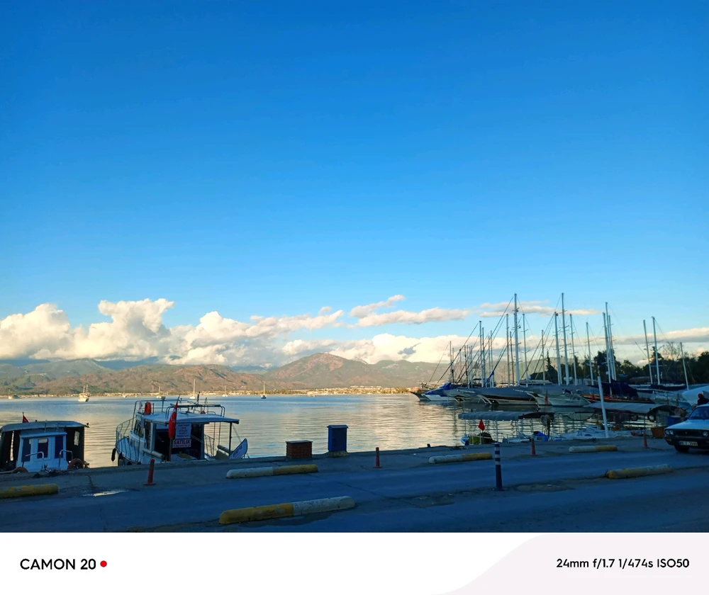 Kartal tarafından yüklenen GIF