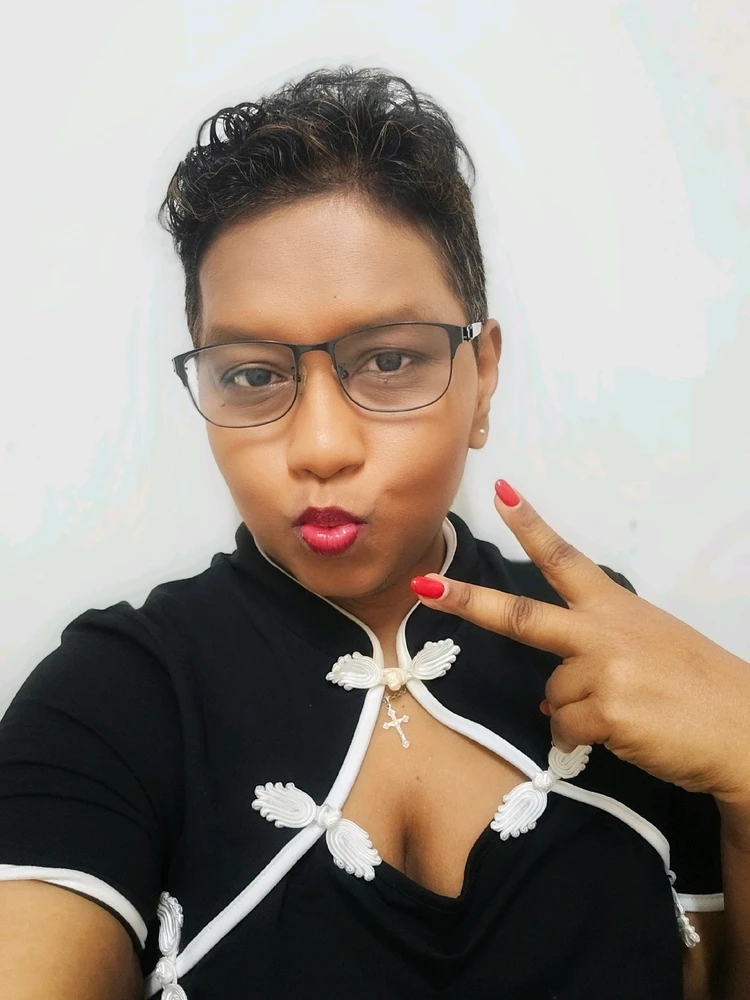 GIF uploaded by Elaine