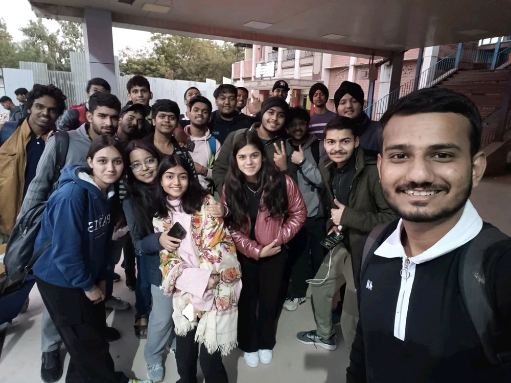 Gambar diunggah dening Bhavishya Singla