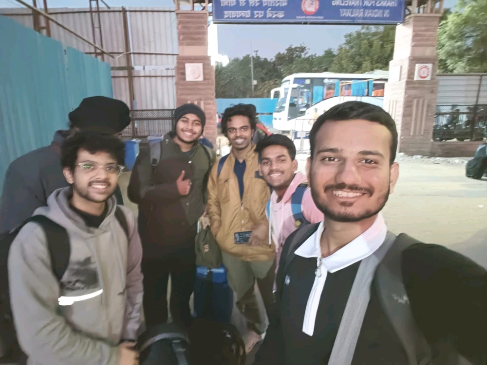 Gambar diunggah dening Bhavishya Singla