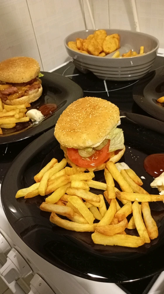 Gambar diunggah dening Jaemeson