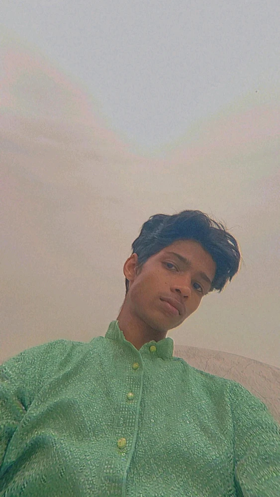 GIF uploaded by Rayyan