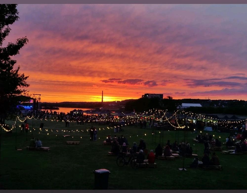 GIF uploaded by N-ALi